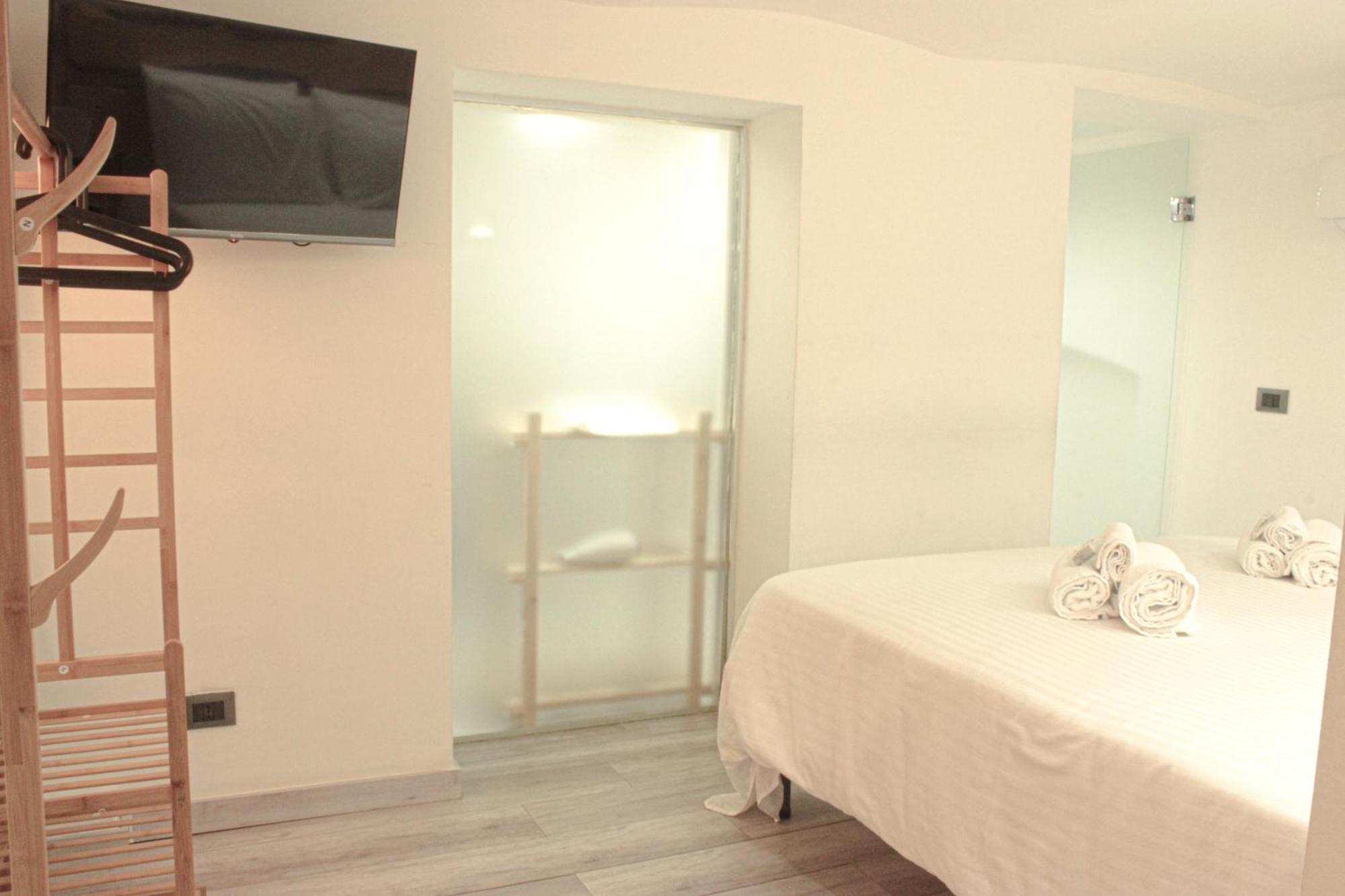 Stationsuite N5 Spa Privata Idromassaggio & Wifi Zona Centrale Vicino Alla Stazione ปาแลร์โม ภายนอก รูปภาพ