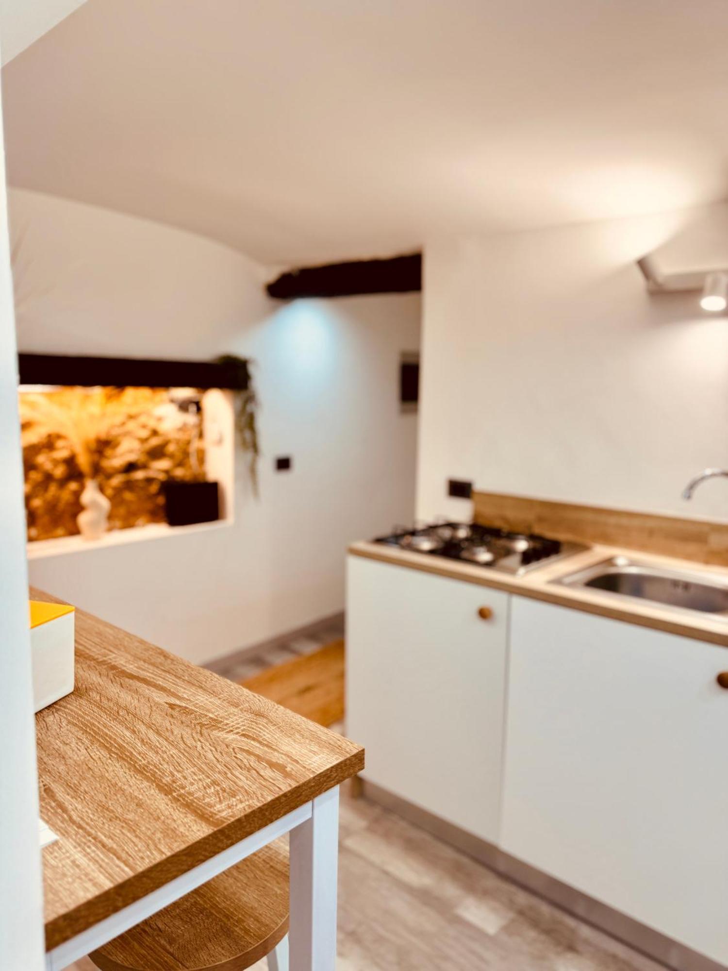 Stationsuite N5 Spa Privata Idromassaggio & Wifi Zona Centrale Vicino Alla Stazione ปาแลร์โม ภายนอก รูปภาพ